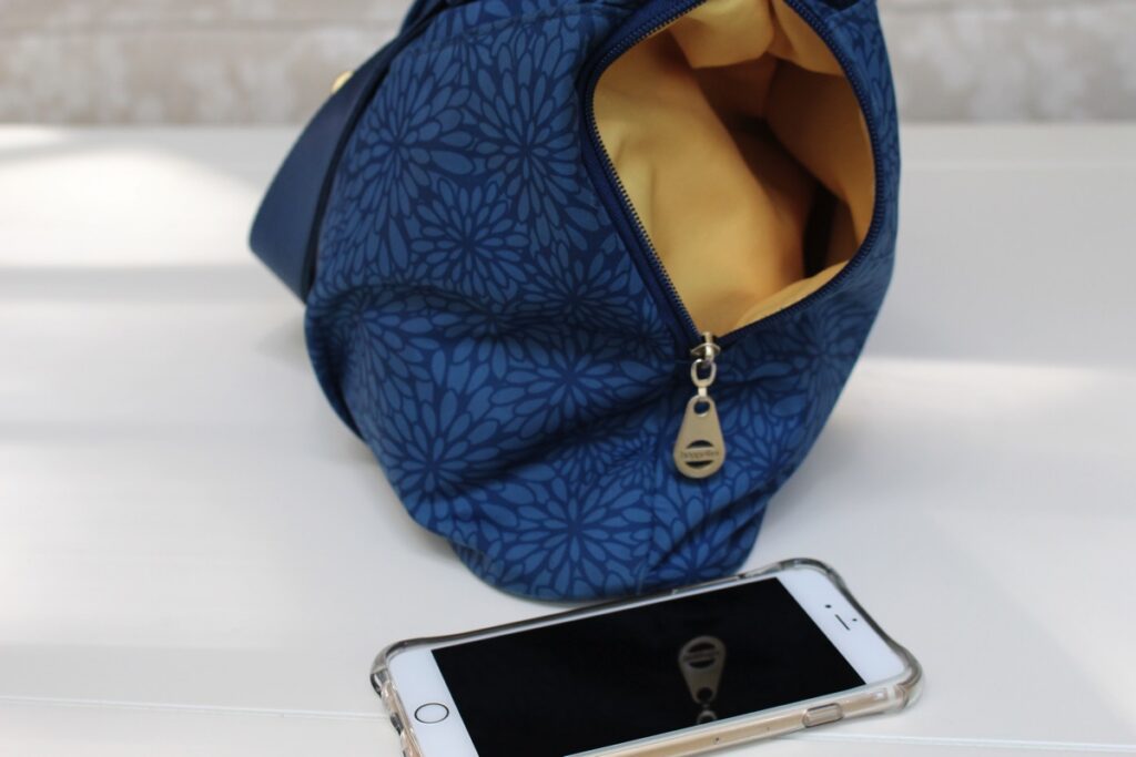 Women can get organized with ADHD. Find the right purse.